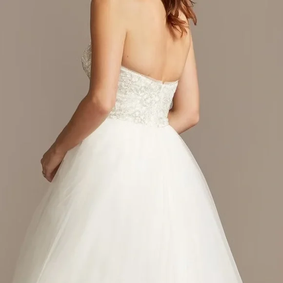 NWT - Vera Wang Strapless Crystal Floral Bodice Wedding Dress - Picture 3 of 5